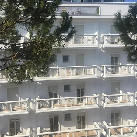 Veliero Aparthotel Riccione