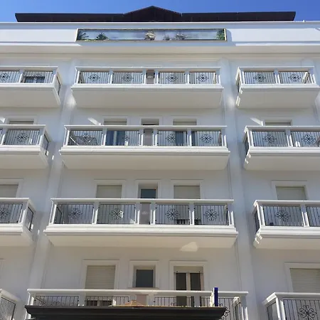 Aparthotel Veliero 4*