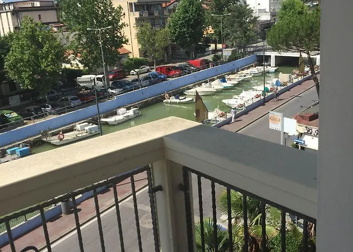 Veliero Aparthotel 4*