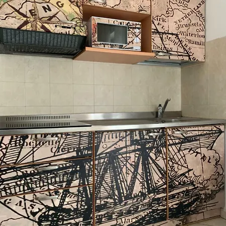 מלון דירות Veliero 4*